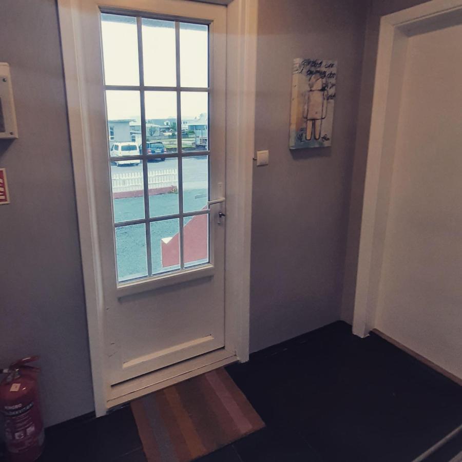 Grindavik Guesthouse Self Check In & Out Exterior photo